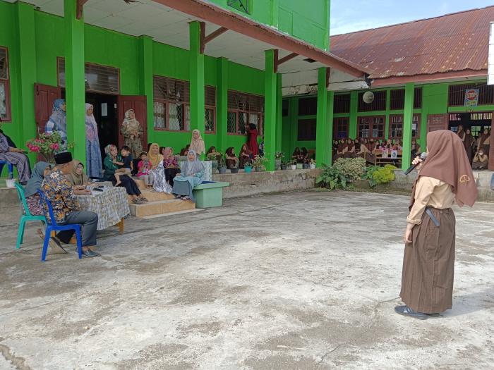 SISWA MTsN 1 KOTA JAMBI ANTUSIAS IKUTI CLASSMEETING SETELAH UJIAN SEMESTER GENAP TAHUN AJARAN 2022/2023 SISWA MTsN 1 KOTA JAMBI ANTUSIAS IKUTI CLASSMEETING SETELAH UJIAN SEMESTER GENAP TAHUN AJARAN 2022/2023