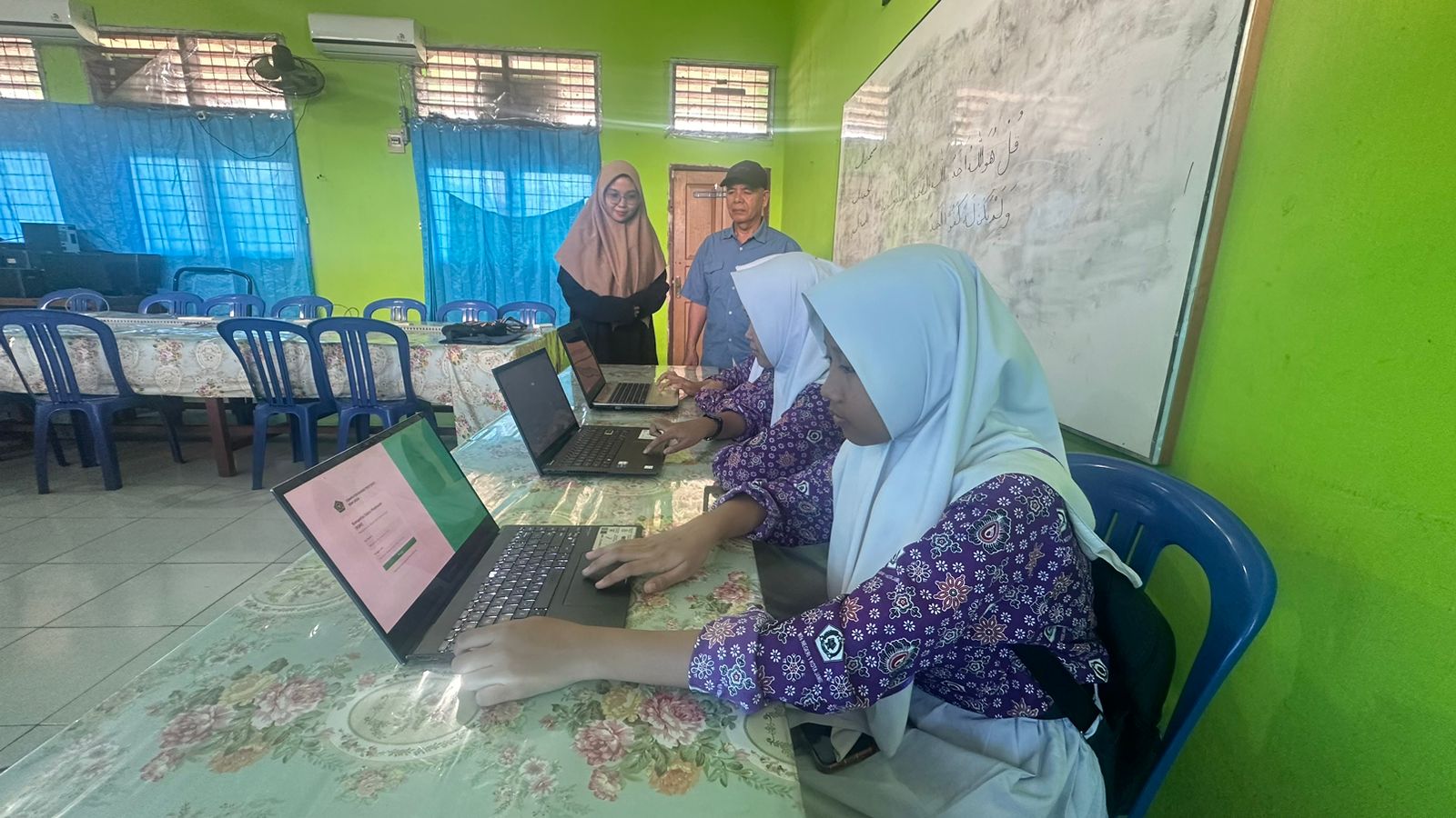 Diguyur hujan, Siswa/siswi tetap semangat Uji Coba KSM
