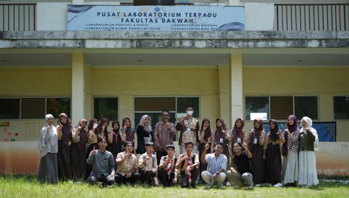 Lensa Madrasah Eksplor Dunia Media di UIN STS Jambi