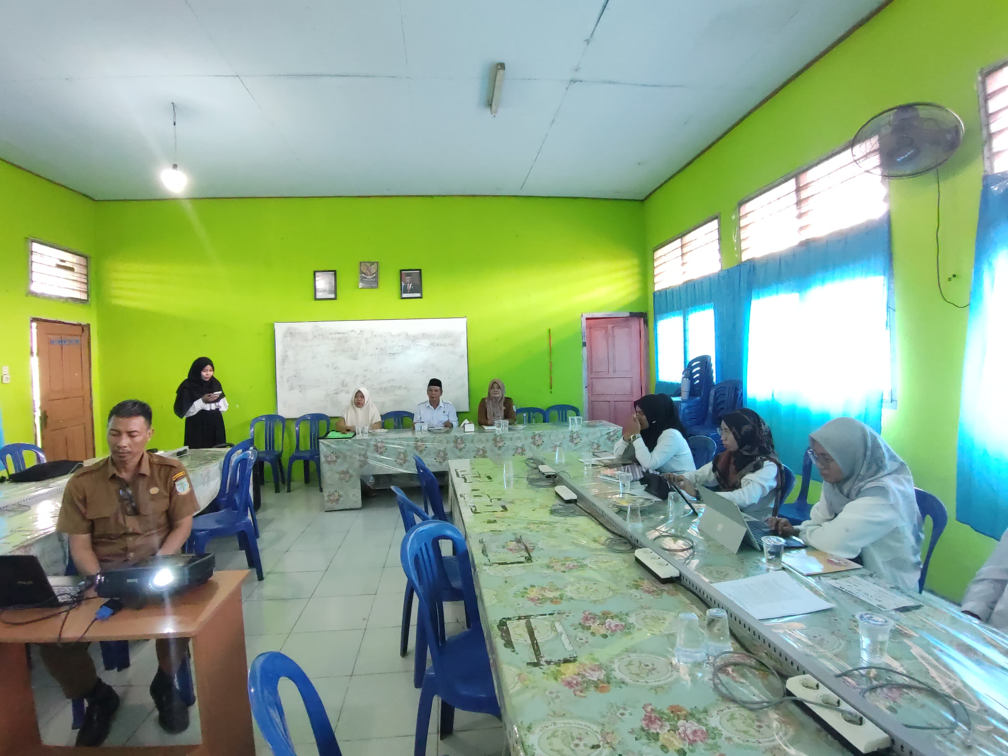 Menuju Madrasah Siaga Kependudukan, MTsN 1 Kota Jambi Adakan Sosialisasi BKKBN