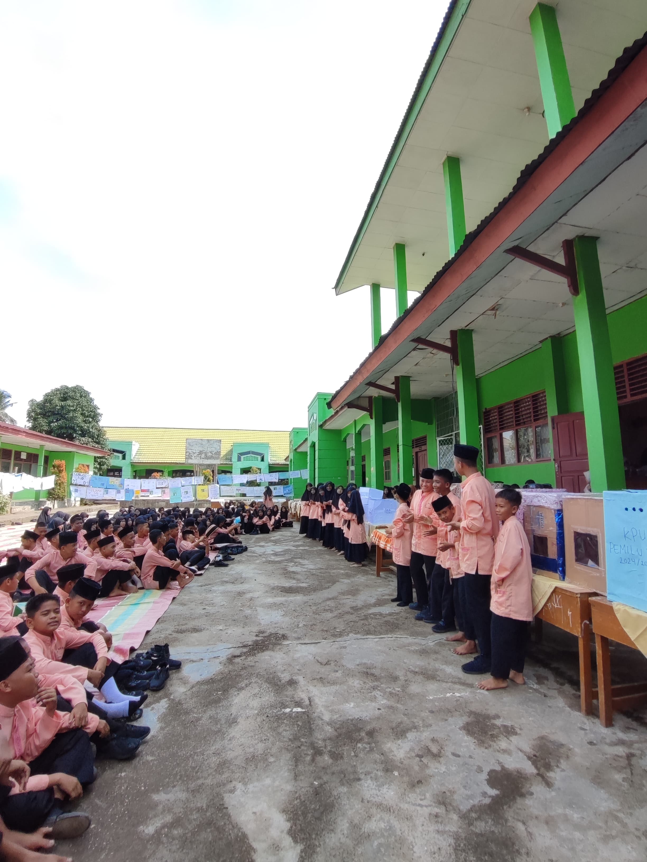 Semarak Gelar Karya MTs Negeri 1 Kota Jambi sebagai Puncak Kegiatan P5RA Semarak Gelar Karya MTs Negeri 1 Kota Jambi sebagai Puncak Kegiatan P5RA