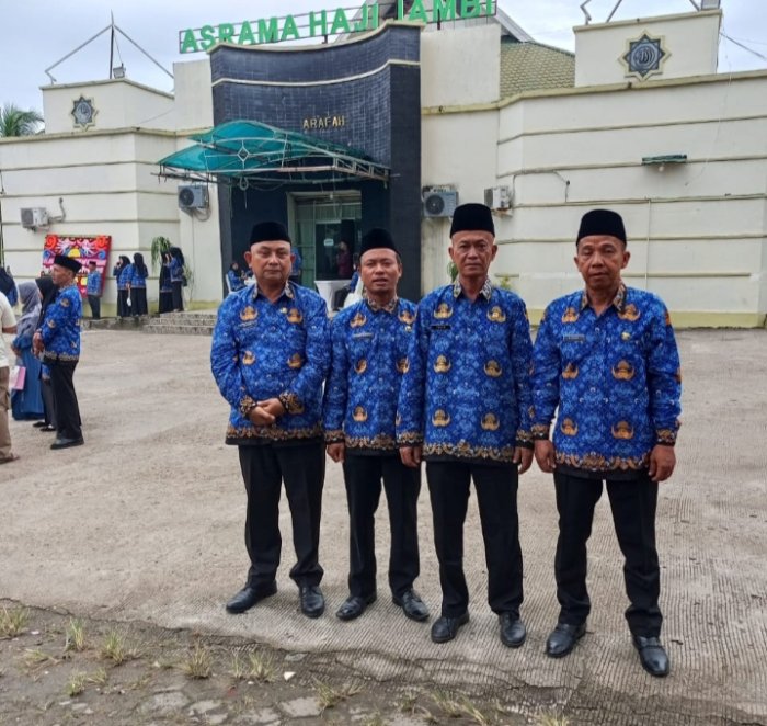 Empat Karyawan MTsNegeri 1 Kota Jambi Dilantik Sebagai ASN P3K di Lingkungan Kementerian Agama Kota Jambi