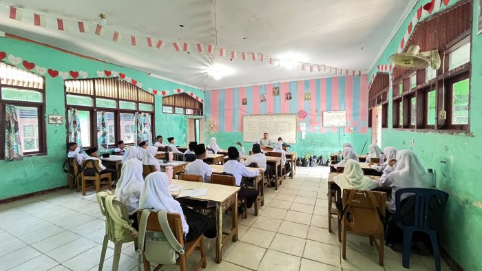 Siswa MTsNegeri 1 Kota Jambi Antusias Ikuti Hari Kedua Pemberian Materi MATAMUDA 2026 Siswa MTsNegeri 1 Kota Jambi Antusias Ikuti Hari Kedua Pemberian Materi MATAMUDA 2026