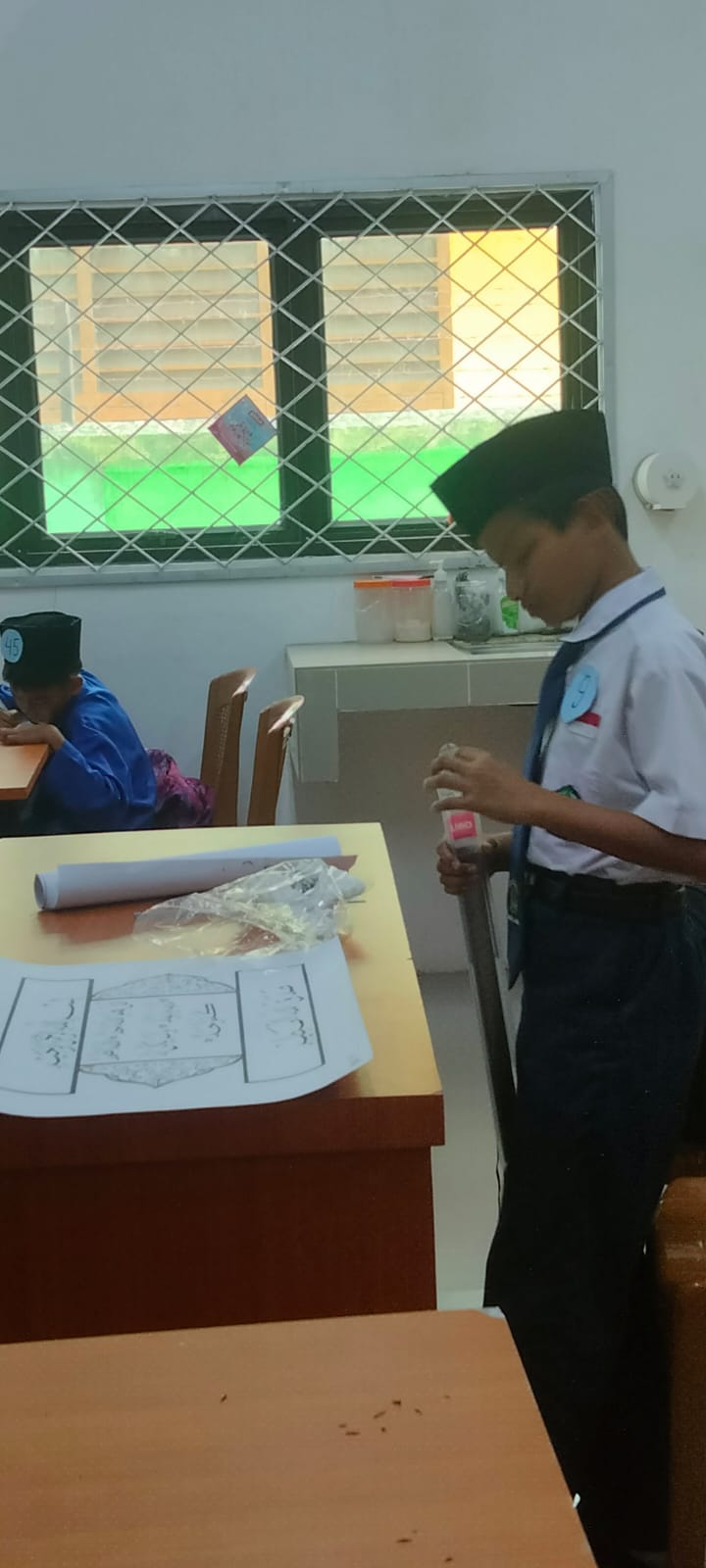 Lengkapi Piala Kemenangan Aksioma, Abdullah Arrasyid Raih Juara 2 Kaligrafi Lengkapi Piala Kemenangan Aksioma, Abdullah Arrasyid Raih Juara 2 Kaligrafi