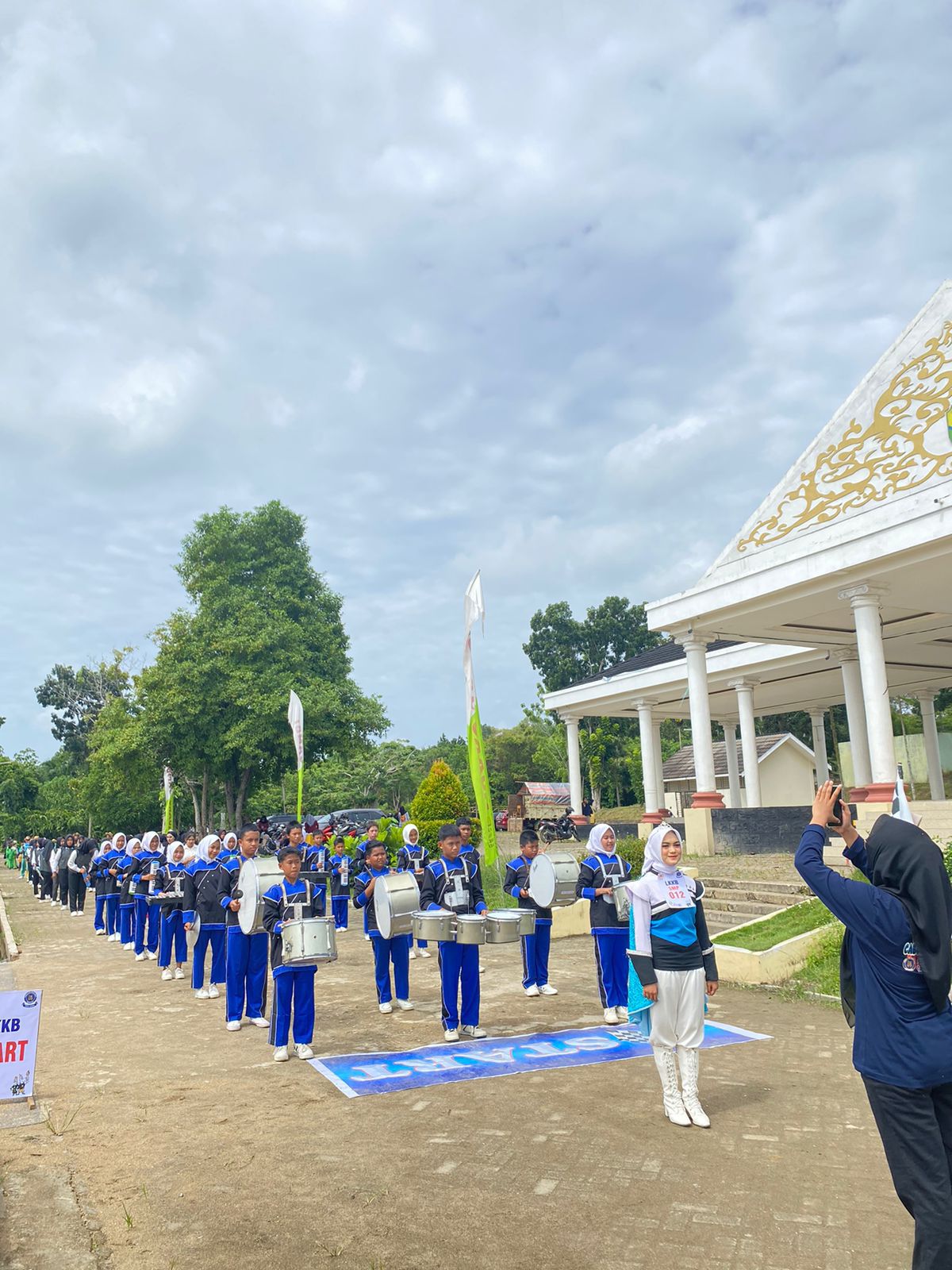 Tim Drumband MTs Negeri 1 Kota Jambi Raih Juara Harapan 1 Kejurprov 2024