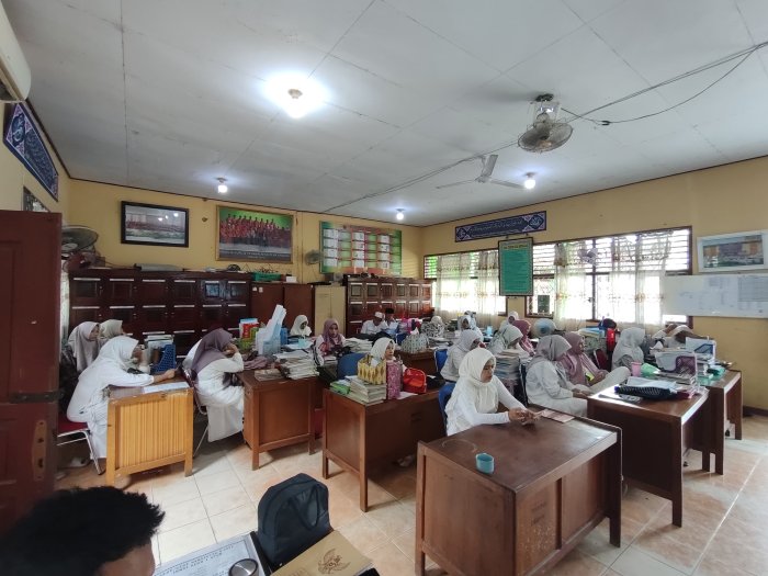 MTsNegeri 1 Kota Jambi Gelar Rapat Pembangunan Zona Integritas Menuju WBK dan WBBM