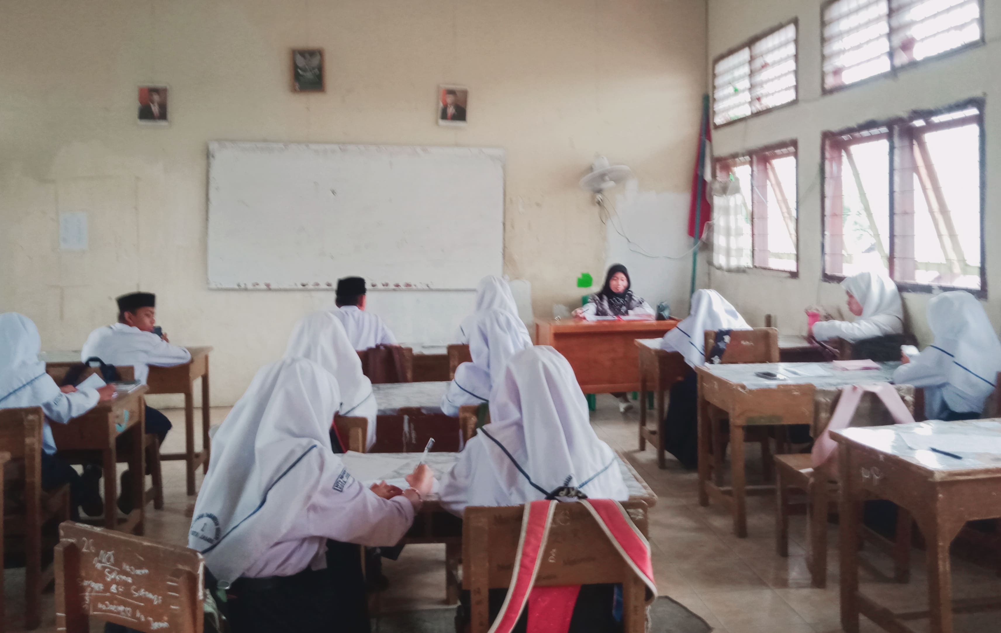 Berakhirnya Asesmen Sumatif Akhir Semester Ganjil MTs Negeri 1 Kota Jambi Berakhirnya Asesmen Sumatif Akhir Semester Ganjil MTs Negeri 1 Kota Jambi
