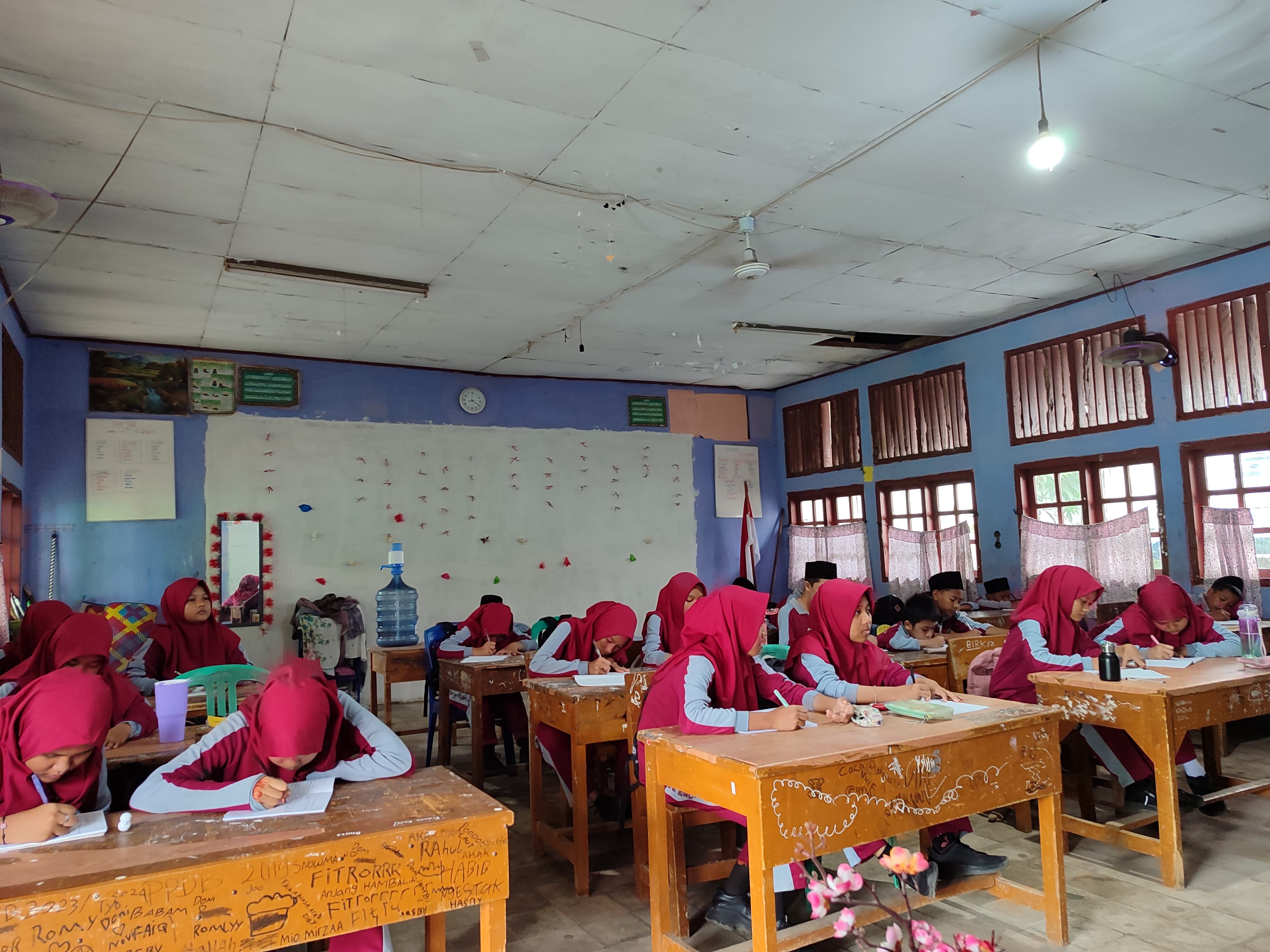 Berlatih menjadi Pemimpin Sejak Dini: LDK MTsN 1 Kota Jambi siap Bentuk Karakter Peserta Didik Berlatih menjadi Pemimpin Sejak Dini: LDK MTsN 1 Kota Jambi siap Bentuk Karakter Peserta Didik